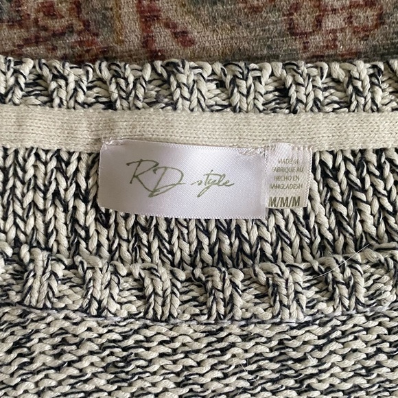 ✰ RD Style Hi-Low Sweater with Elbow Pads Medium✰ - Picture 3 of 3